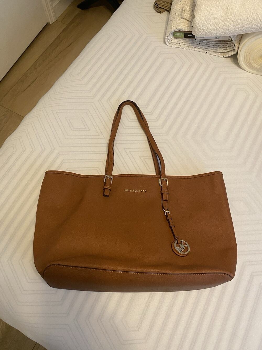 Michael Kors Chestnut Tan Saffiano Jet Set Tote Leather Bag Carryall Purse